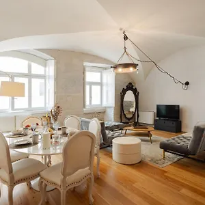 almaria-da-corte-apartments-chiado.hotels-lisbon-portugal.com/